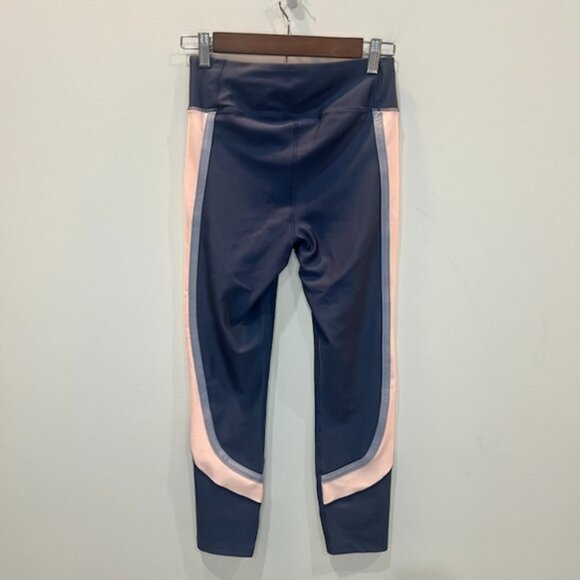 Under Armour Heatgear Cropped Compression Leggings Women's Size Medium Navy Pink - Picture 2 of 4